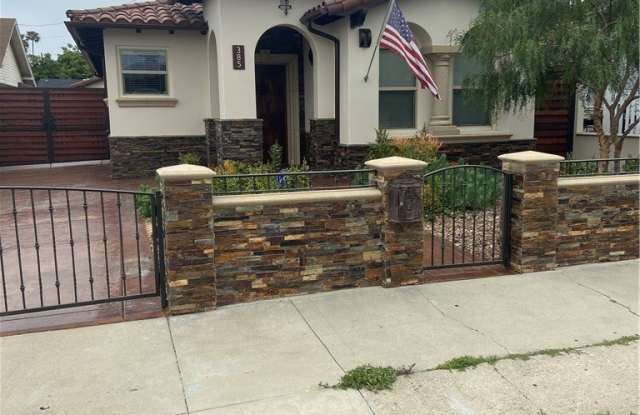 385 W 19th Street