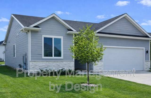 835 Southeast Booth Avenue