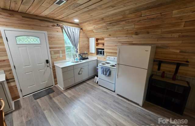 820 Clear View Drive