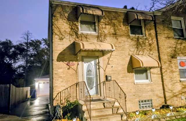 3803 N Pacific Avenue