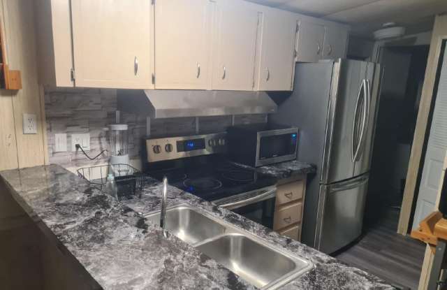 2121 New Tampa Highway