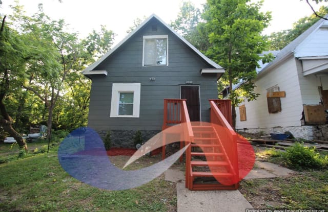 2638 Cypress Ave - 2638 North Cypress Avenue, Kansas City, MO 64156