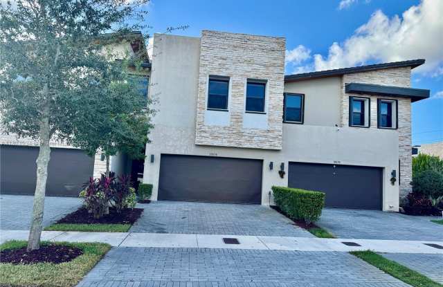 Photo of 10574 NW 81st Ter