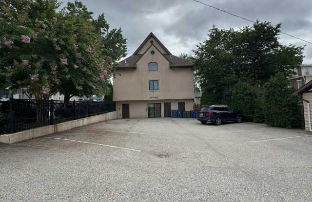 100 W 3RD Avenue unit: #200