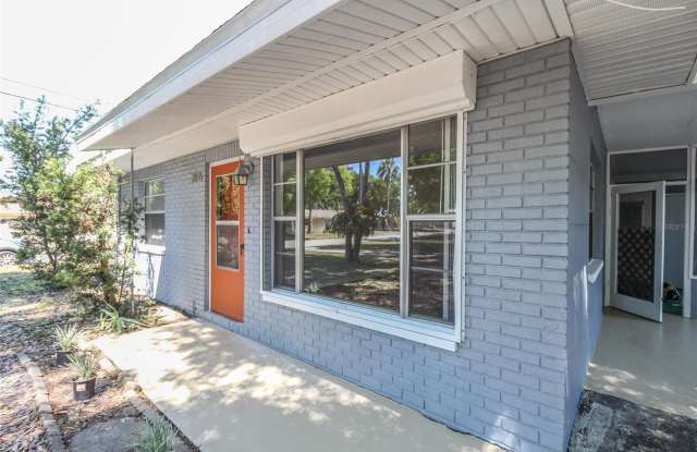2896 MEADOW LAKE Avenue
