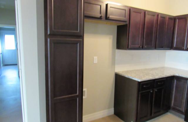 13614 W Hunters View St