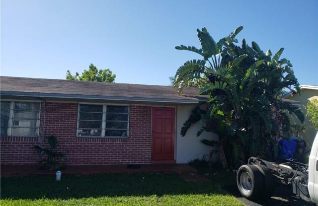 6702 18th ct - 6702 SW 18th Ct, North Lauderdale, FL 33068