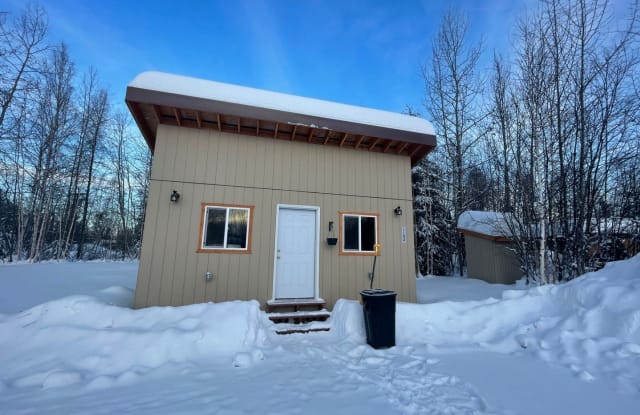 1104 WoJo Ave - 1104 Wojo Avenue, Badger, AK 99705