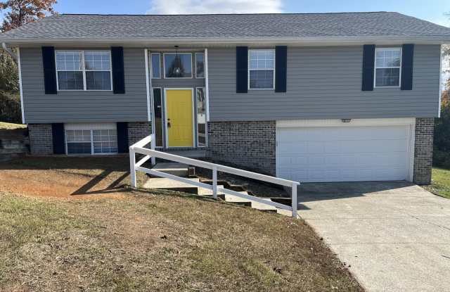 Photo of 2824 Bent Oak Rd