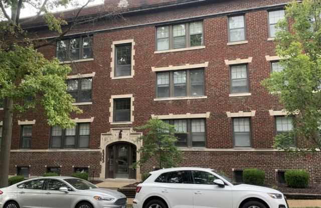 6333 South Rosebury Avenue - 2W