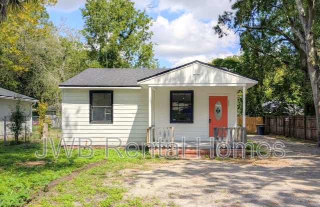 Photo of 3535 Rosselle St