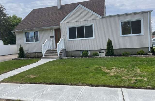 101 Hillside Lane