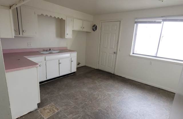 8940 West Carmen Avenue - 4