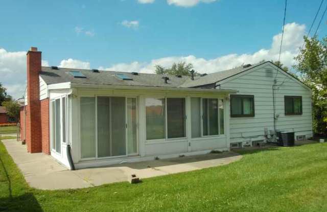 38732 Monterey Drive