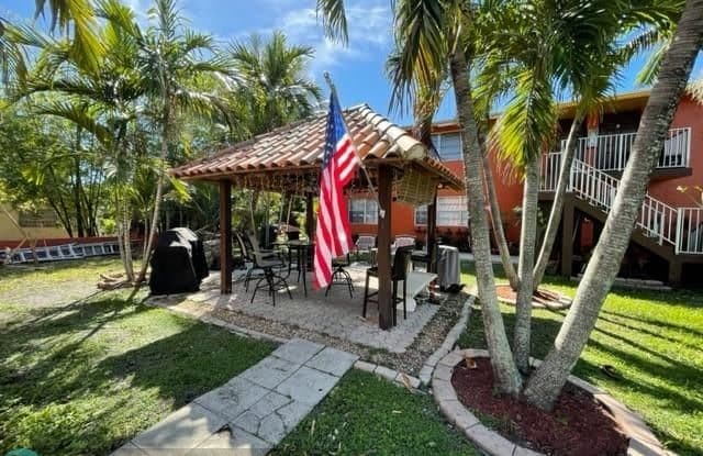 2830 SW 19th Ter - 2830 Southwest 19th Terrace, Fort Lauderdale, FL 33315