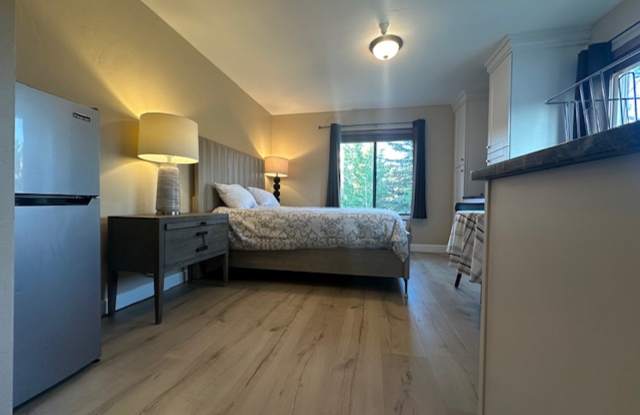 1914 Prospector Avenue