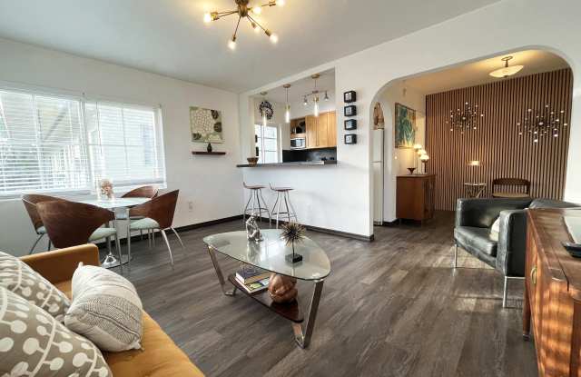 Photo of 503 75th St