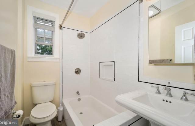 3051 IDAHO Avenue NW unit: 314