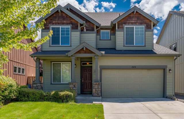 Furnished Single Family Home near Pilot Butte and Forum Shopping Center! All Utilities + Wi-Fi Included - 2879 Northeast Sedalia Loop, Bend, OR 97701