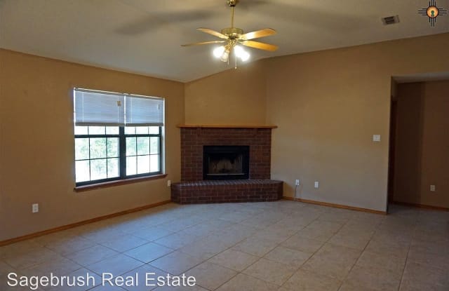 1017 Stanton Place - 1017 Stanton Place, Clovis, NM 88101