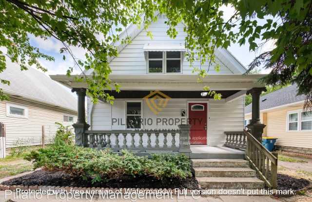 1215 N Kealing Ave