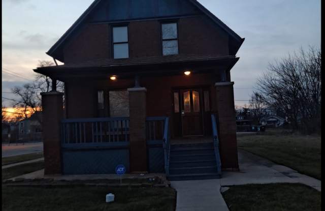15246  LEXINGTON AVE
