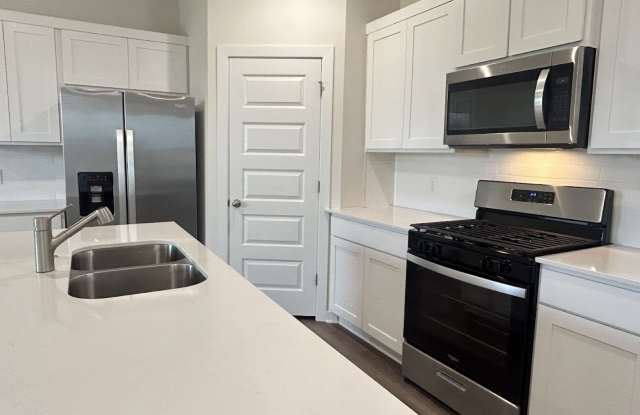 4825 West Triangle Street