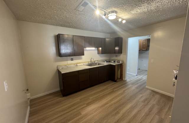 Photo of 4201 North Fulton Avenue