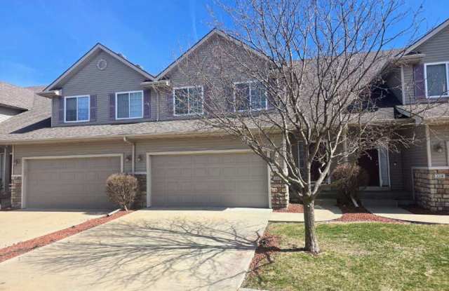 2215 Northwest Bayberry Lane