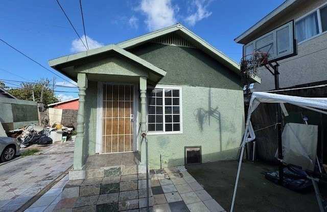 Photo of 1159 E 74th