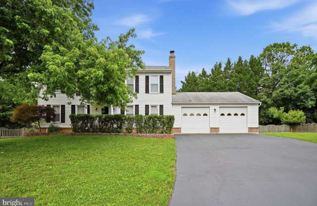 10609 OXFORD Court