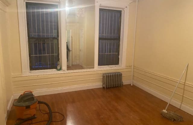 682 East 29th St - 682 East 29th Street, Brooklyn, NY 11210