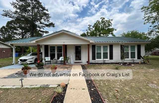 1349 Camelot Drive