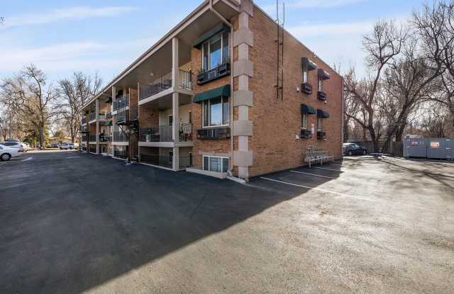 Prime Old Town Location | 2 Bed, 1 Bath Condo
