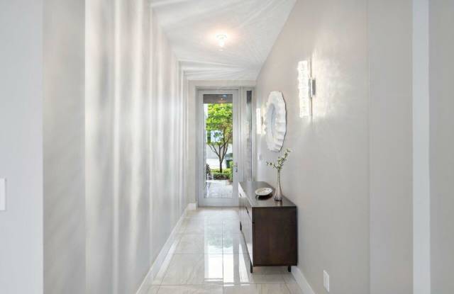 1841 Northwest 42nd Drive