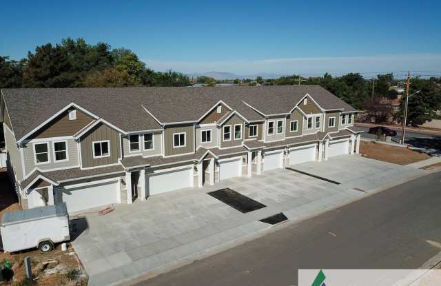 3 Weeks Rent Free! 3 Bed 2.5 Bath Townhome for Rent in West Point - 3690 West 200 North, West Point, UT 84015