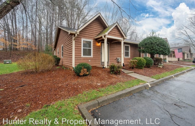 531 Rock Cliff Court - 531 Rockcliff Court, Winston-Salem, NC 27104