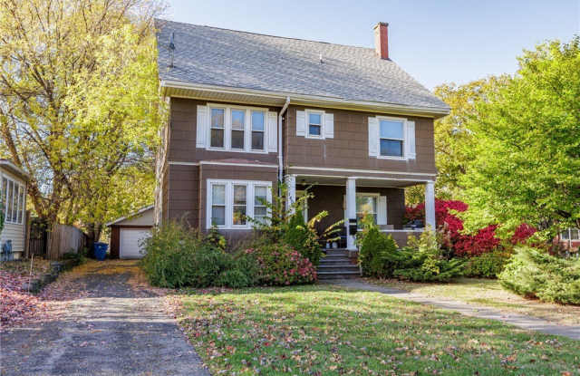 Photo of 1609 Culver Road unit: 2