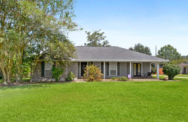 2434 Riverside Drive - 2434 Riverside Dr, West Baton Rouge County, LA 70767