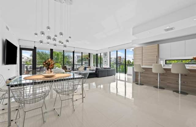 Photo of 60 Hendricks Isle