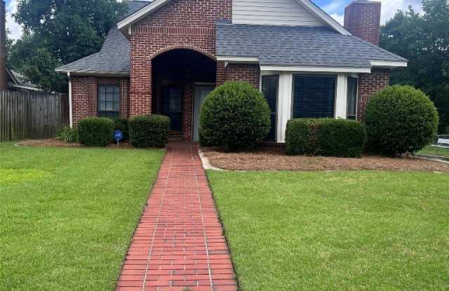 Photo of 3957 Elm Avenue