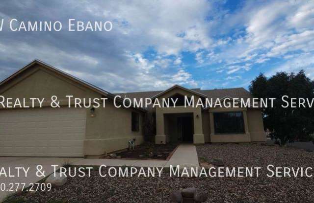 2731 W Camino Ebano