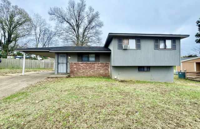 735 Ledbetter Avenue