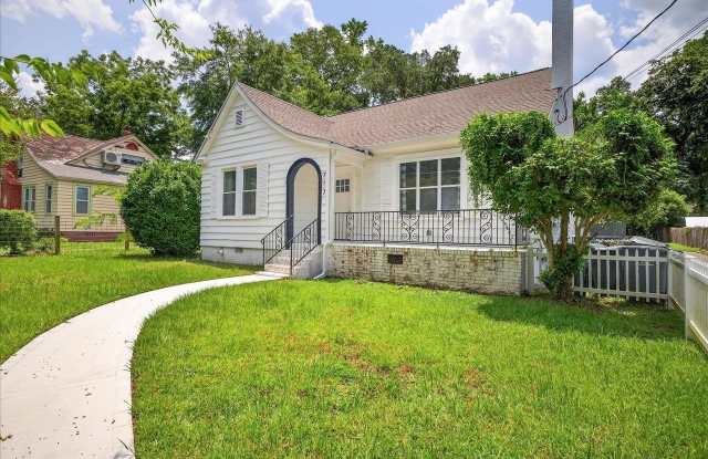 717 E Tennessee Street