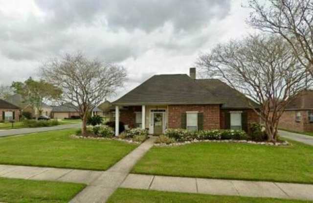 17701 Glen Knoll Ave - 17701 Glen Knoll Avenue, Old Jefferson, LA 70817