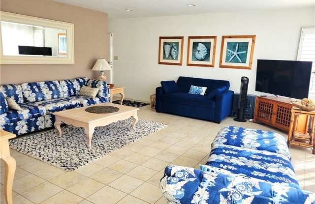 1319 Seal Way