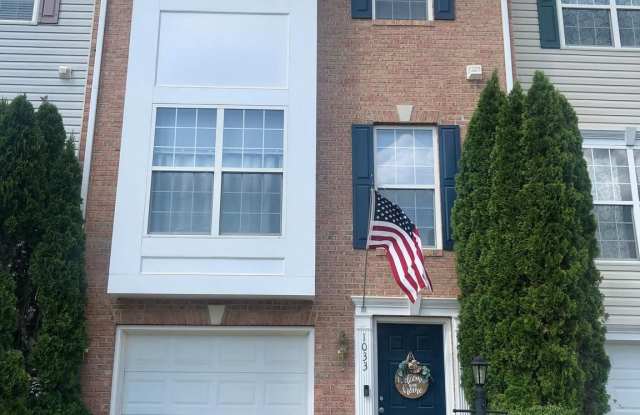 1033 LAKE PELHAM DRIVE