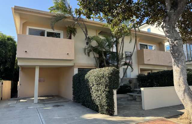 Photo of 1817 Beloit Ave