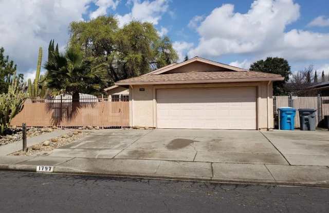 Single level near Southwood neighborhood park.