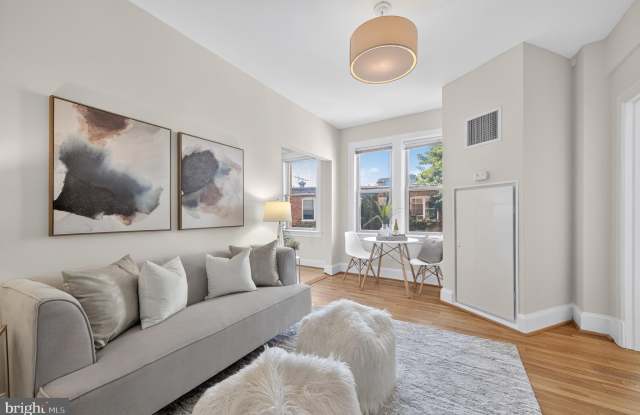 3446 CONNECTICUT Avenue NW unit: 305